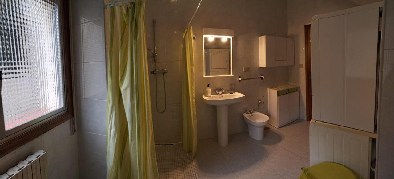 Vivienda Familiar En La Ria De Vigo